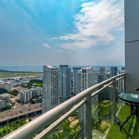 Penthouse Paradise - Downtown Toronto - Pool & Gym